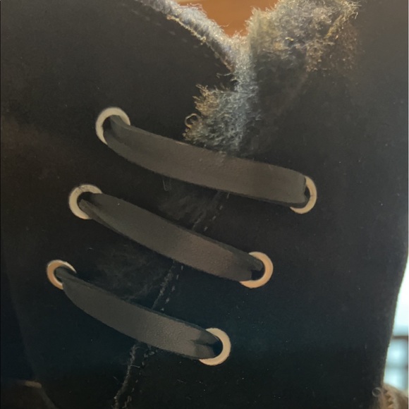 UGG AUSTRALIA W Constantine boots - Picture 2 of 7